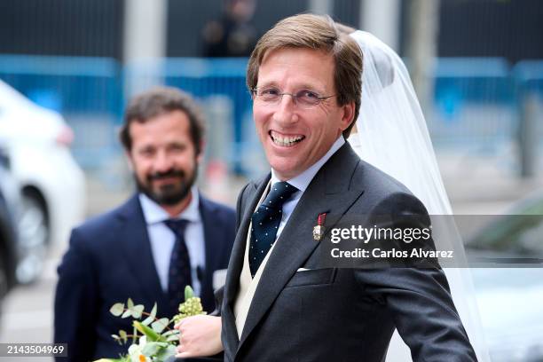 Teresa Urquijo and José Luis Martínez Almeida pose after their wedding at the at the Sagrado Corazon y San Francisco de Borja church on April 06,...