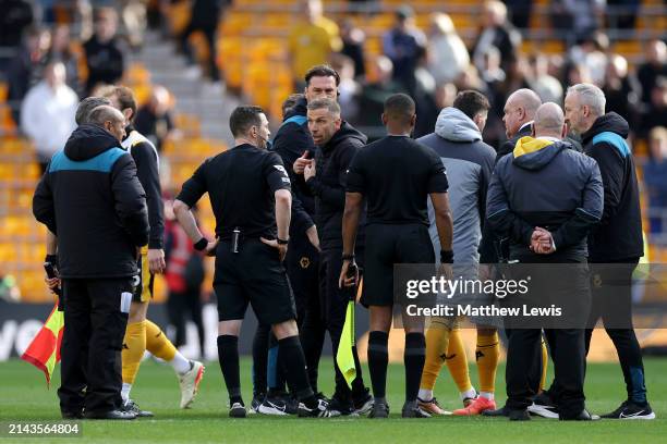 Gary O'Neil, Manager of Wolverhampton Wanderers, reacts towards Referee Tony Harrington at full-time after his team's second goal scored by Max...