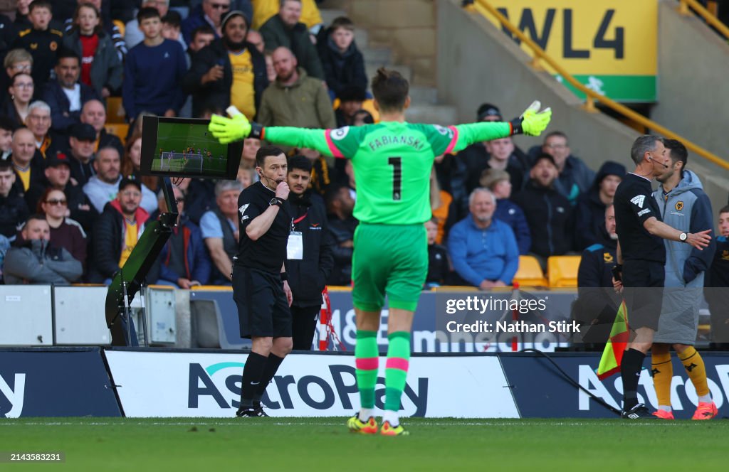 Wolverhampton Wanderers v West Ham United - Premier League