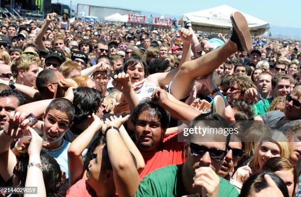 Atmosphere during the Vans Warped tour at Pier 30/32 on June 27, 2009 in San Francisco, California.