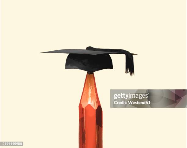 illustrations, cliparts, dessins animés et icônes de mortarboard graduation hat on pencil against beige background - toque de diplômé