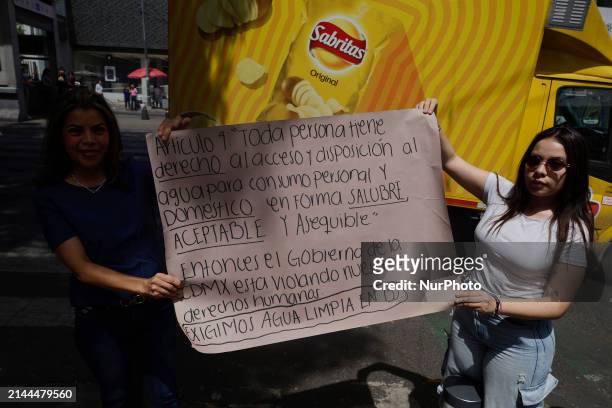 Residents of the Benito Juarez district in Mexico City, on April 09 are currently protesting with banners and blocking Xola Avenue and Insurgentes...