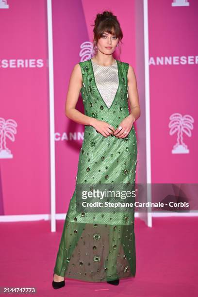 Ella Purnell attends the pink carpet during the 7th Canneseries International Festival - Day Two on April 06, 2024 in Cannes, France.
