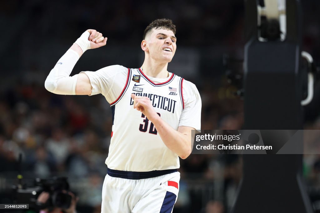 Alabama v Connecticut
