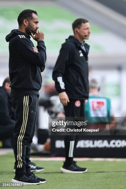 Head coach Daniel Thioune of Düsseldorf reacts during the Second Bundesliga match between Fortuna Düsseldorf and Eintracht Braunschweig at Merkur...