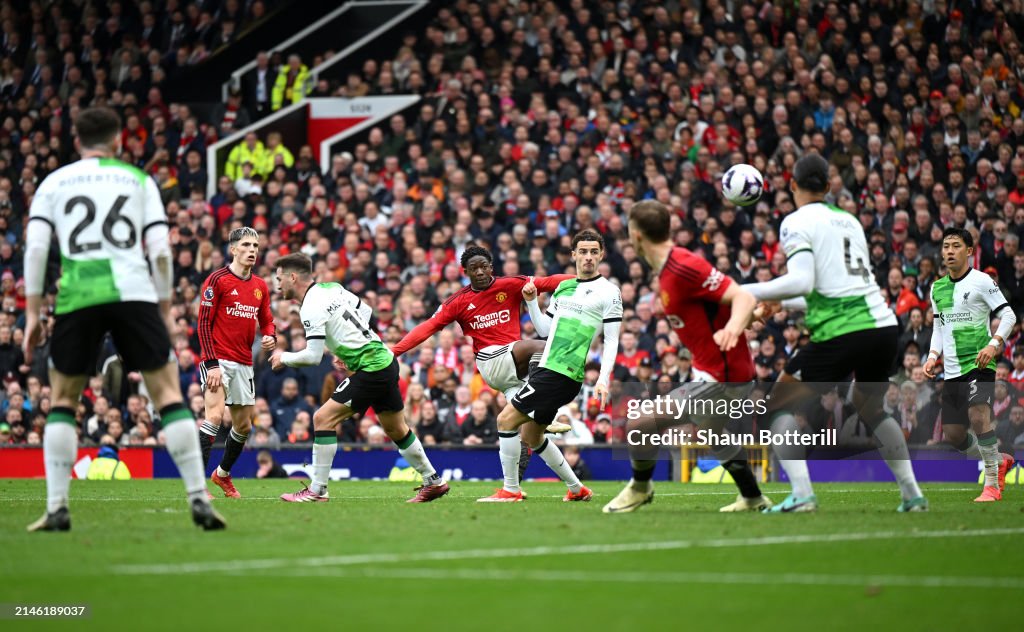 Manchester United v Liverpool FC - Premier League