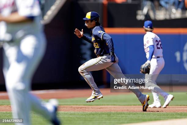 Christian Yelich of the Milwaukee Brewers in action against the New York Mets during the first inning at Citi Field on March 31, 2024 in New York...