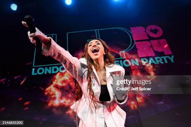 Outernet Rave 9,627 Outernet London Photos & High Res Pictures - Getty Images