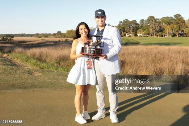 Edith Fisk Steven Fisk Photos and Premium High Res Pictures - Getty Images