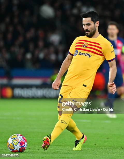 Ilkay Gündoan of Barcelona in action during the UEFA Champions League quarter-final first leg match between Paris Saint-Germain and FC Barcelona at...