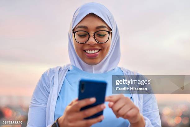 outdoor, islamic woman and smile with smartphone, digital app and internet for social media and connection. muslim person, exercise and runner with cellphone and mobile user with contact and fitness - active lifestyle icons stock pictures, royalty-free photos & images