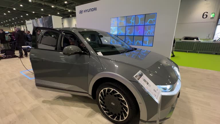 Hyundai Rnx 28 Ioniq 5 Stock Videos, Footage, & 4K Video Clips - Getty Images