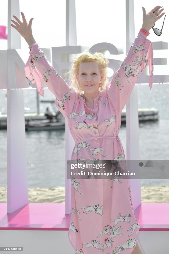 "The Zweiflers" Photocall - 7th Canneseries International Festival