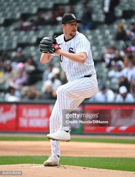 Erick Fedde of the Chicago White Sox throws a pitch during a game against the Detroit Tigers at Guaranteed Rate Field on March 31, 2024 in Chicago,...