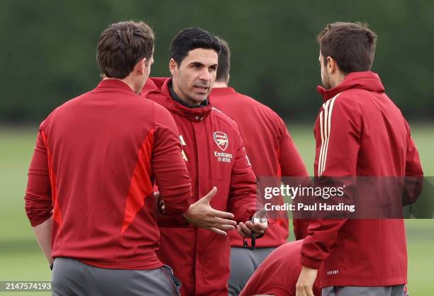 Mikel Arteta, Manager of Arsenal, looks on during an Arsenal FC Training Session at London Colney on April 08, 2024 in St Albans, England.