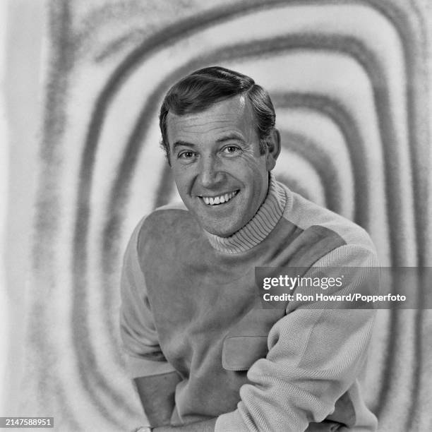 Irish singer Val Doonican posed in London circa 1970.