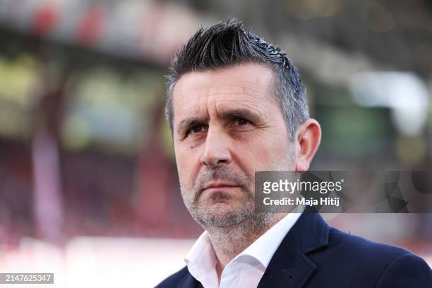 Nenad Bjelica, Head Coach of 1.FC Union Berlin looks on prior to the Bundesliga match between 1. FC Union Berlin and Bayer 04 Leverkusen at An der...