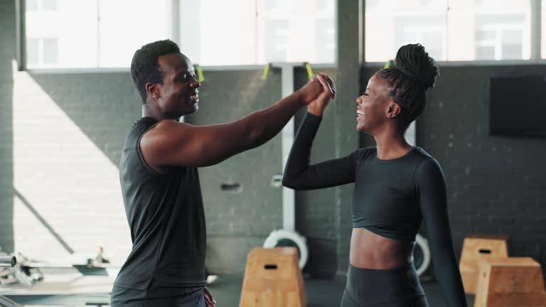 https://media.gettyimages.com/id/2147665295/video/gym-handshake-and-black-couple-with-fitness-excited-and-motivation-for-training-goals-and.jpg?b=1&s=640x640&k=20&c=HTKASJ7c63NKnTkT1Ijngd1yd-UReQrhyj2TQy6jx4g=