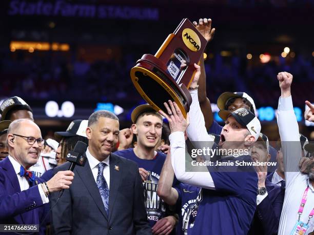Head coach Dan Hurley of the Connecticut Huskies celebrates after defeating Purdue Boilermakers in the NCAA Men's Basketball Tournament National...