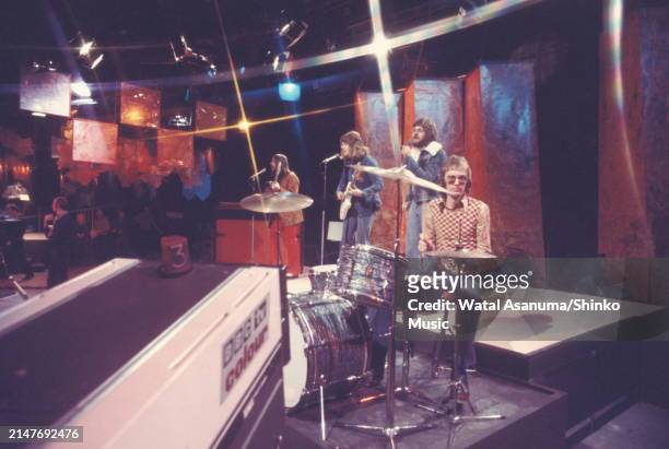British pop group White Plains perform in the BBC TV 'Top Of The Pops' on March 14th 1973. Ron Reynolds, Robin Shaw, Robin Box, Pete Nelson, Roger...