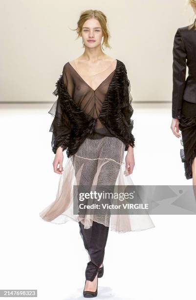 Natalia Vodianova walks the runway during the Stella McCartney Ready to Wear Fall/Winter 2002-2003 fashion show as part of the Paris Fashion Week on...