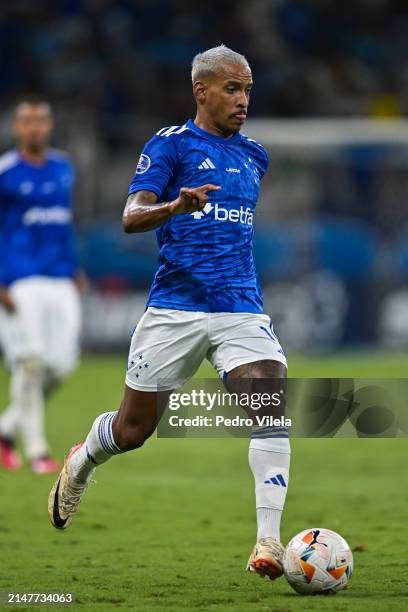 Matheus Pereira of Cruzeiro controls the ball during a match between Cruzeiro and Alianza Petrolera as part of the Copa CONMEBOL Sudamericana 2024 at...