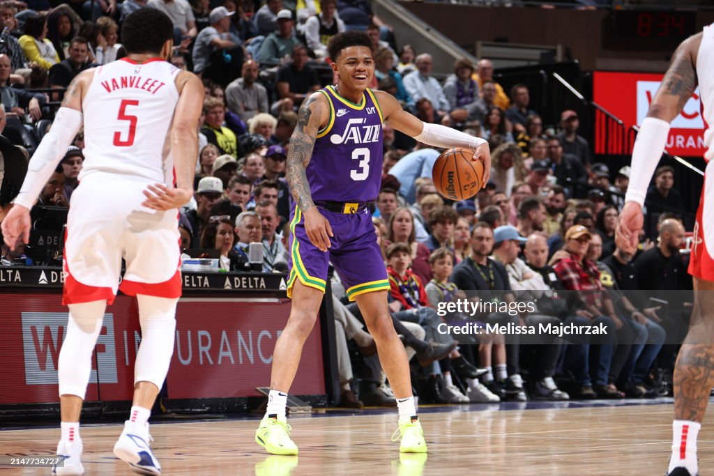 2008 Rockets Jazz Keyonte George of the Utah Jazz handles the ball during the game ...