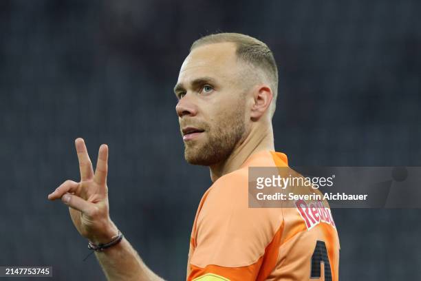 Alexander Schlager of Salzburg during the Admiral Bundesliga match between LASK and FC Red Bull Salzburg at Raiffeisen Arena on April 12, 2024 in...