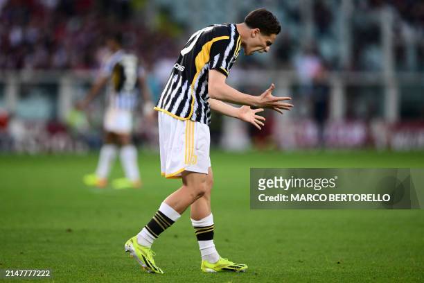 Juventus' Turkish forward Kenan Yidliz reacts during the Italian Serie A football match between Torino and Juventus at the Grande Torino Stadium in...
