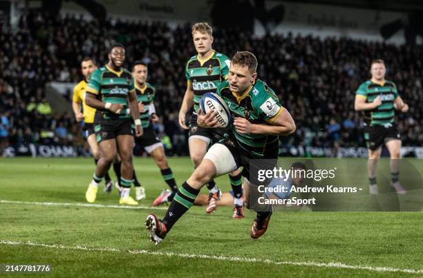 Fraser Dingwall of Northampton Saints scoring a try during the Investec Champions Cup Quarter Final match between Northampton Saints and Vodacom...