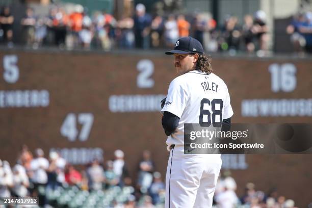 Detroit Tigers relief pitcher Jason Foley pitches during the ninth inning of a regular season Major League Baseball game between the Minnesota Twins...