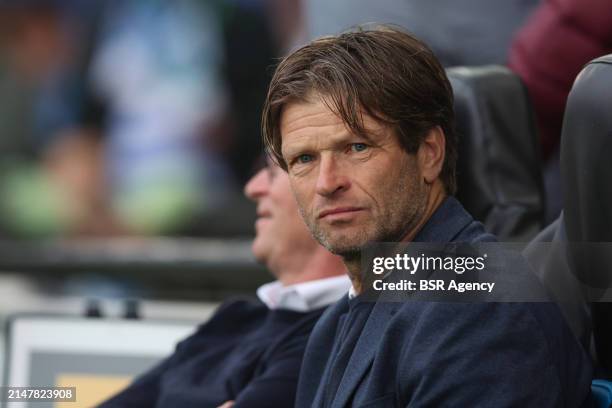 Coach Jan Vreman of De Graafschap during the Dutch Keukenkampioendivisie match between De Graafschap and Telstar at Stadion de Vijverberg on April...