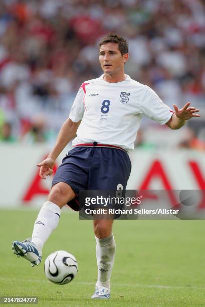 June 25: Frank Lampard of England on the ball during the FIFA World Cup Finals 2006 Round Of 16 match between England and Ecuador at Gottlieb Daimler...