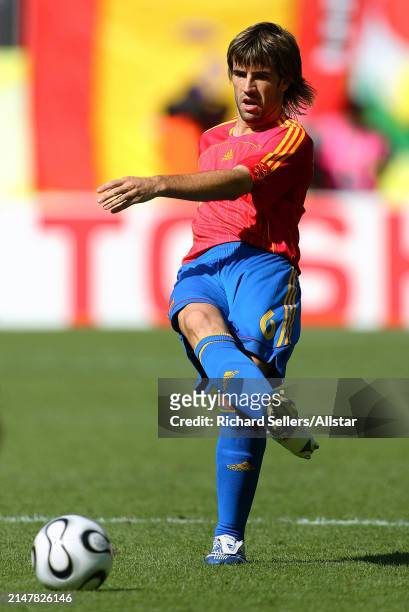 June 23: David Albelda of Spain on the ball during the FIFA World Cup Finals 2006 Group H match between Saudi Arabia and Spain at Fritz-walter...