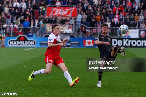 Jens Toornstra of FC Utrecht, Bas Kuipers of Go Ahead Eagles during the Dutch Eredivisie match between FC Utrecht and Go Ahead Eagles at Stadion...