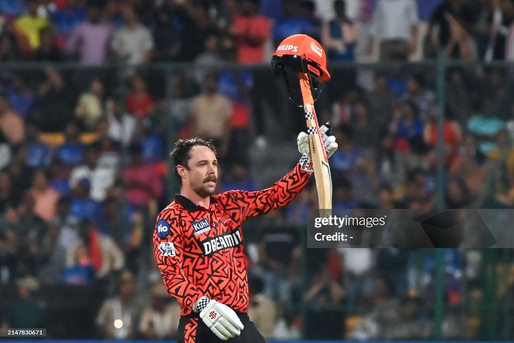 TOPSHOT-CRICKET-IND-IPL-T20-BENGALURU-HYDERABAD