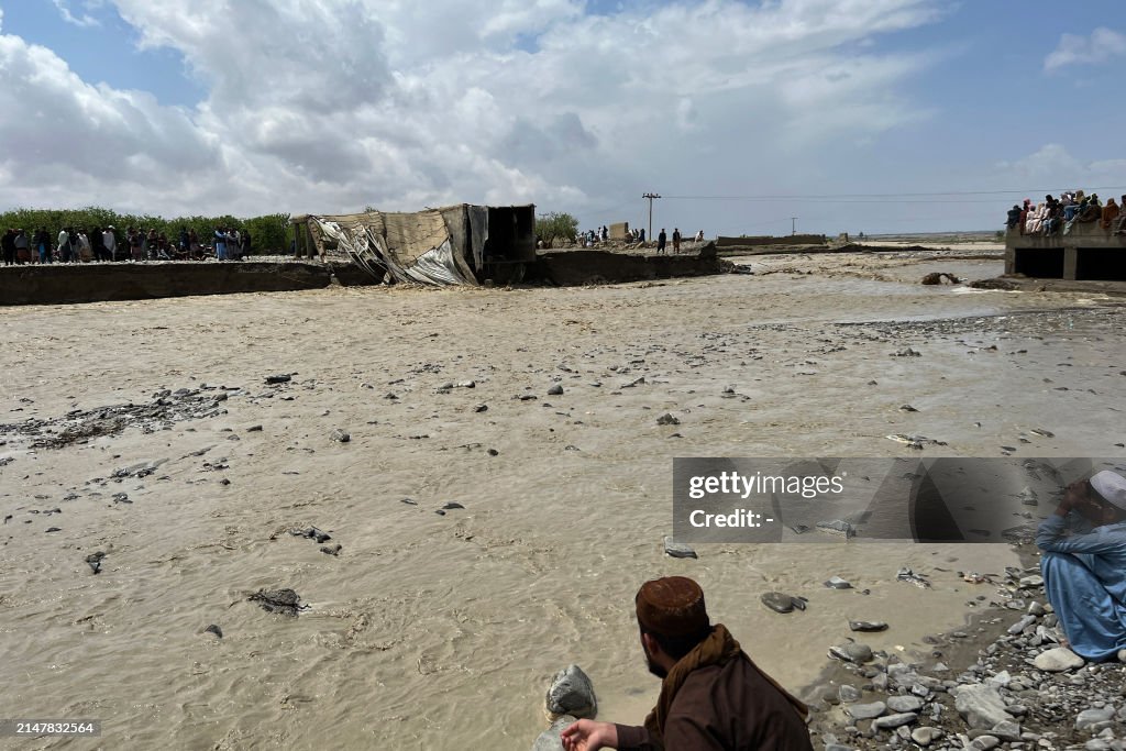 PAKISTAN-RAINS-DEATHS