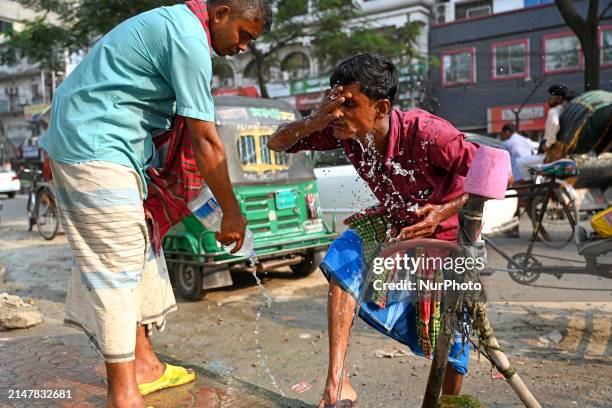 Auto Rickshaw Washing Pictures and Photos - Getty Images