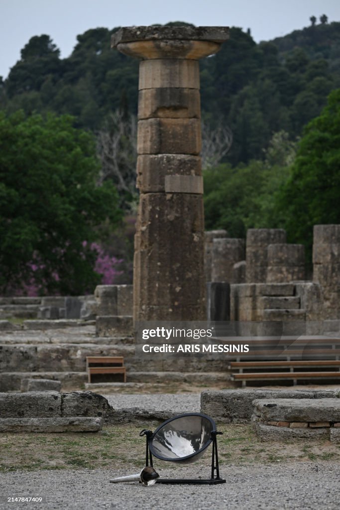 GREECE-FRANCE-OLY-PARIS-2024-TORCH