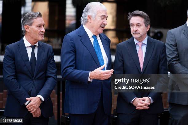 The guests Jaume Miquel , Jose Bogas Galvez , Josu Jon Imaz seen at the inauguration day of the 4th edition of Wake Up, Spain!, an Economic Forum...