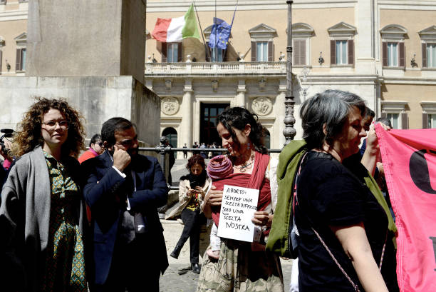 ITA: Women Stage Rome Protest Against Proposed Anti-Abortion Law