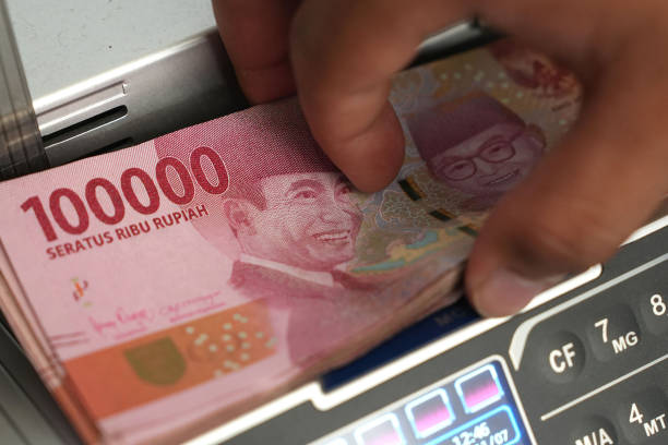 IDN: Indonesian Rupiah as the Currency Weakens