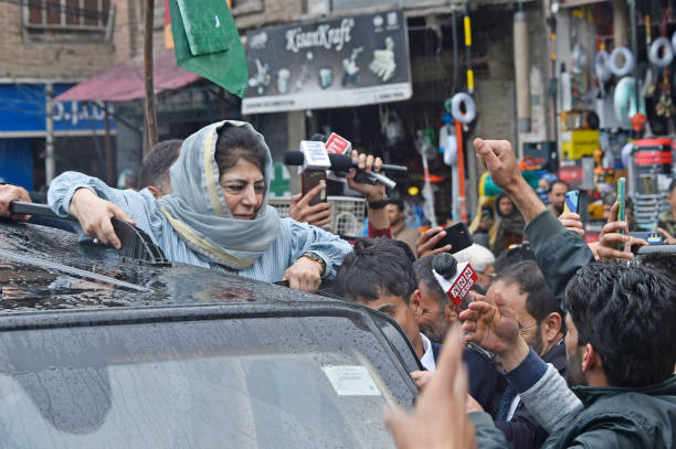 IND: PDP President And Party Candidate From Anantnag-Rajouri Seat Mehbooba Mufti Files Nomination Papers