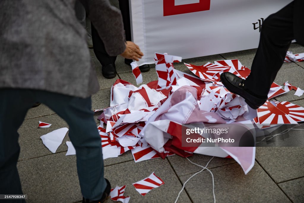 Independence Movement Organizations Demand The Destruction Of Japanese Diplomatic Bluebook
