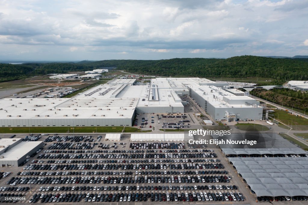 Volkswagen Workers At Chattanooga Hold Unionization Vote