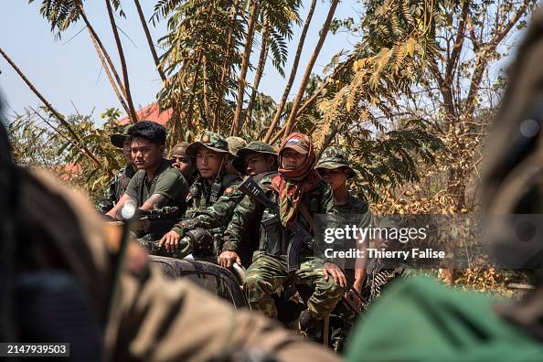 Kndf Soldiers from the Karenni Nationalities Defence Force are transported ...
