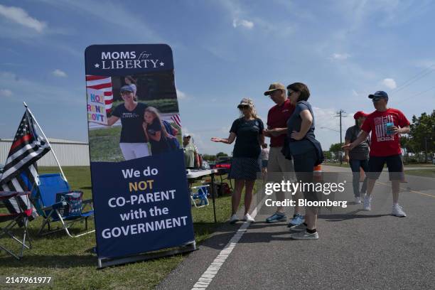 414 Moms For Liberty Photos & High Res Pictures - Getty Images