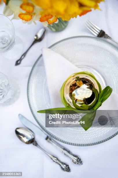 stylish easter table setting - golden egg restaurant stock pictures, royalty-free photos & images