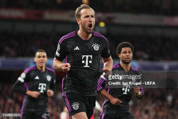 Harry Kane of Bayern Munich celebrates scoring his team's second goal from a penalty during the UEFA Champions League quarter-final first leg match...