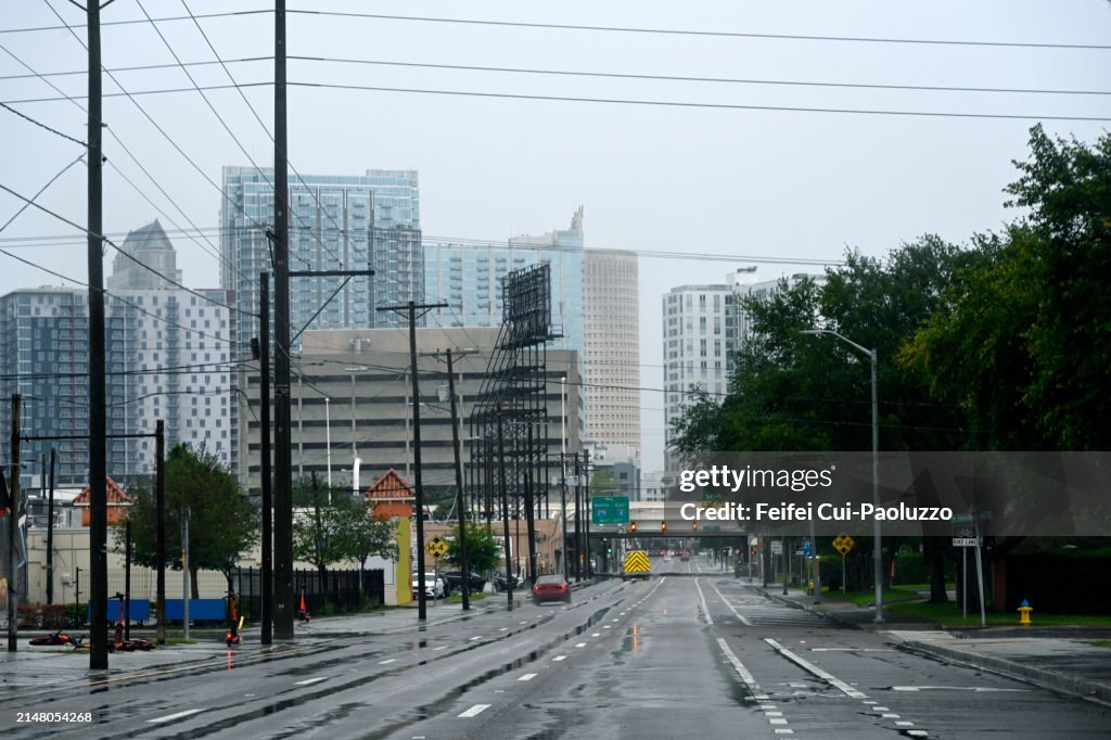 Rainy day on the road at Tampa